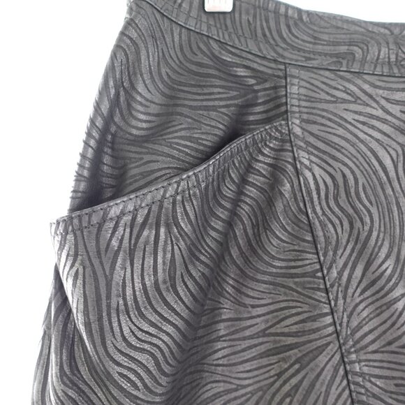 Leather Embossed Pencil Skirt with Pockets Size Large 14 Waist 32 - Picture 3 of 7